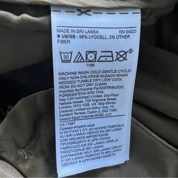 Banana Republic Women's High-Rise Wide-Leg Cropped Pant
Size 8 - Picture 11 of 13